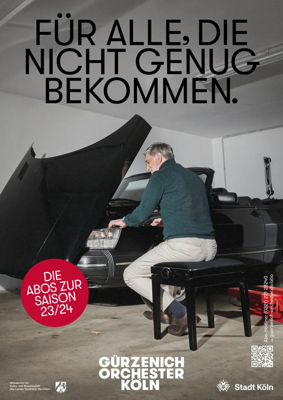Hochformatiges Plakatmotiv der Abokampagne des Gürzenich-Orchesters Köln mit einem Pianisten am Flügel